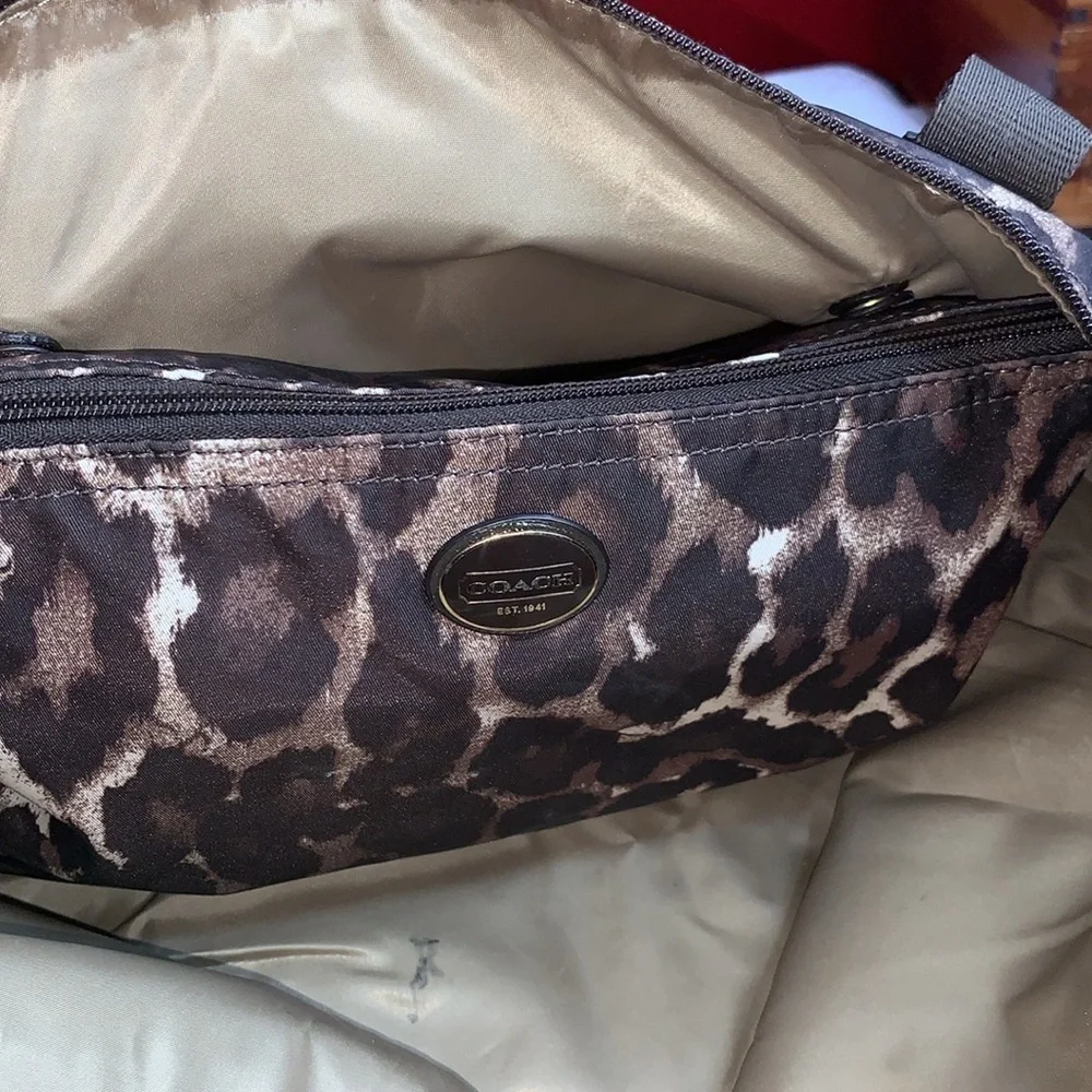 AUTHENTIC COACH TWO PIECE TRAVEL SET​​​​​​​ - Picture 4 of 5